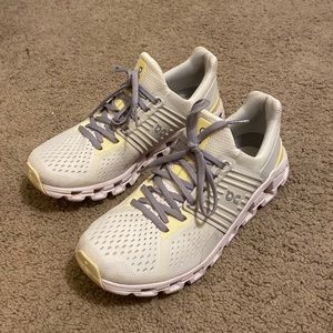 On cloudswift running shoes size 7.5